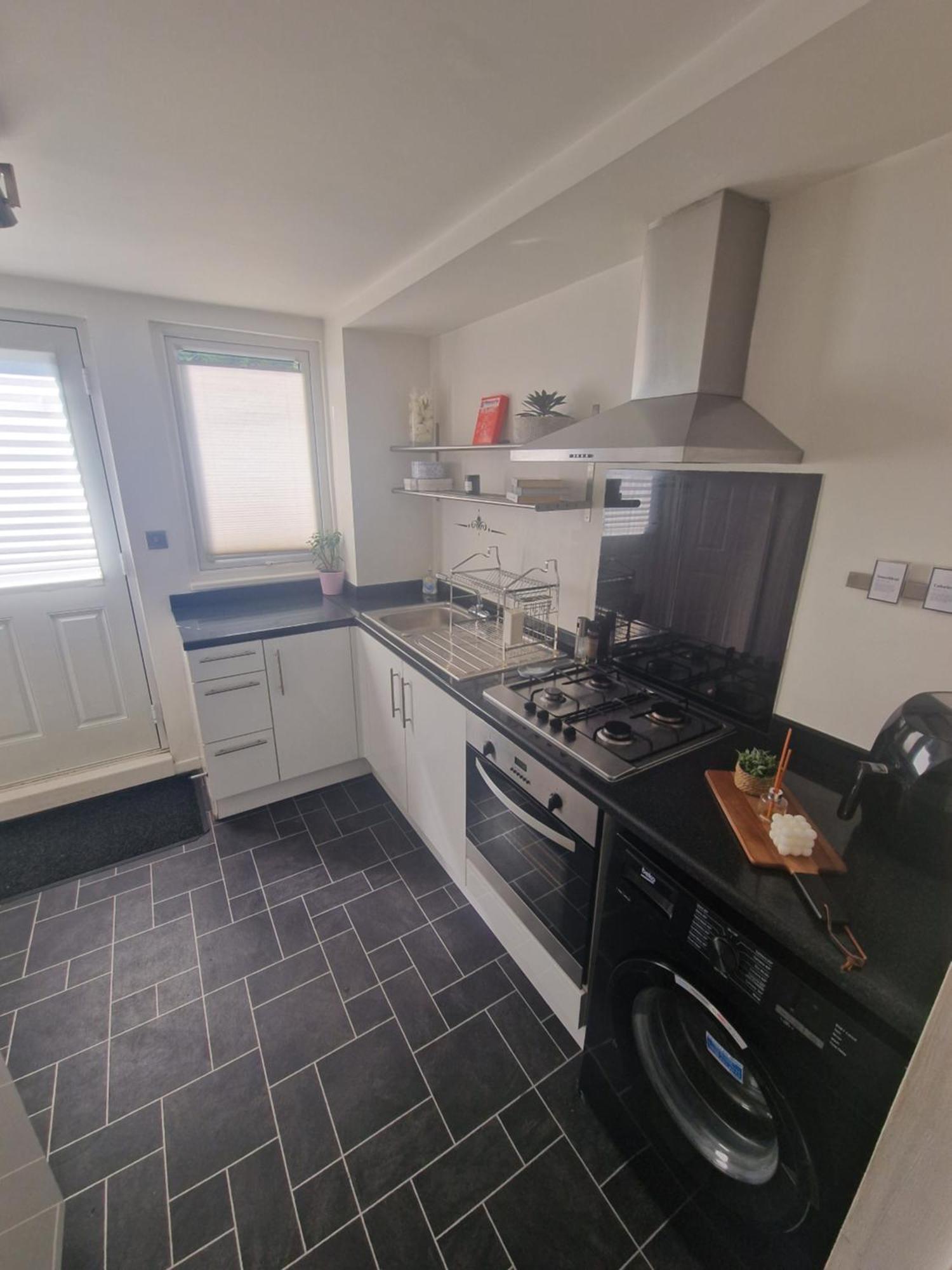 リーズStylish & Modern 2 Bed House With Free Parking Leedsアパートメント エクステリア 写真